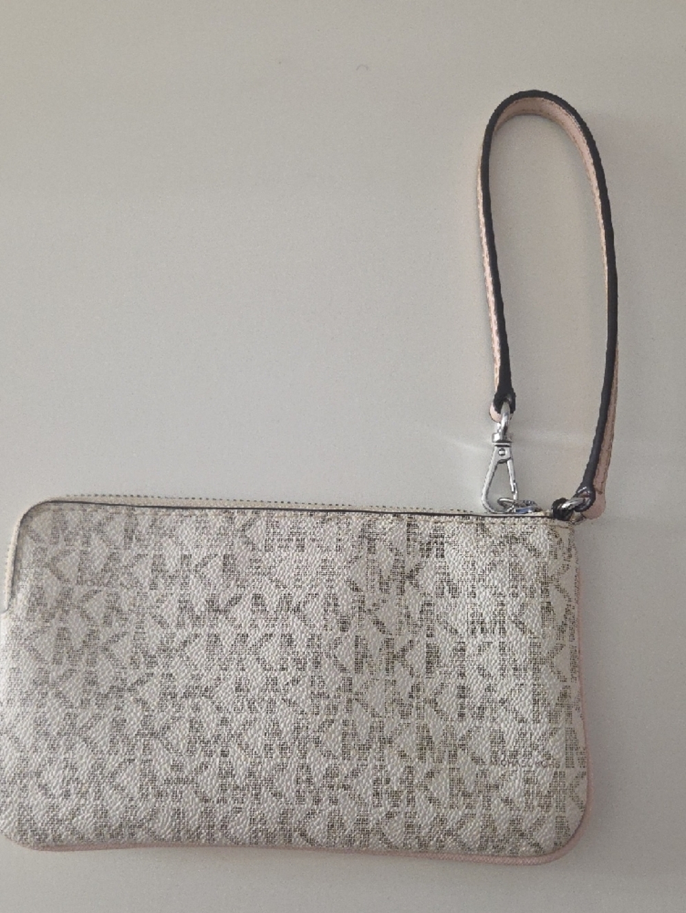 Michael Kors Pink and Ivory Signature Stripe Wristlet - Picture 5 of 6